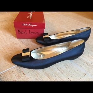 Vintage Ferragamo Evening Shoes with bows, size10AAA, w/box